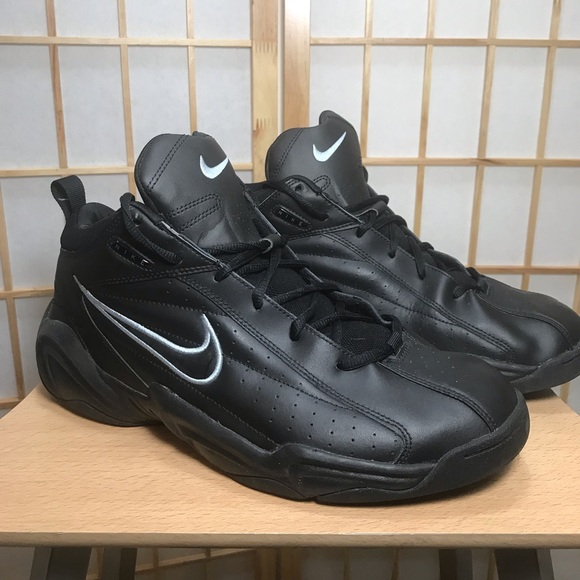 Nike Other - Black Nike Sneakers